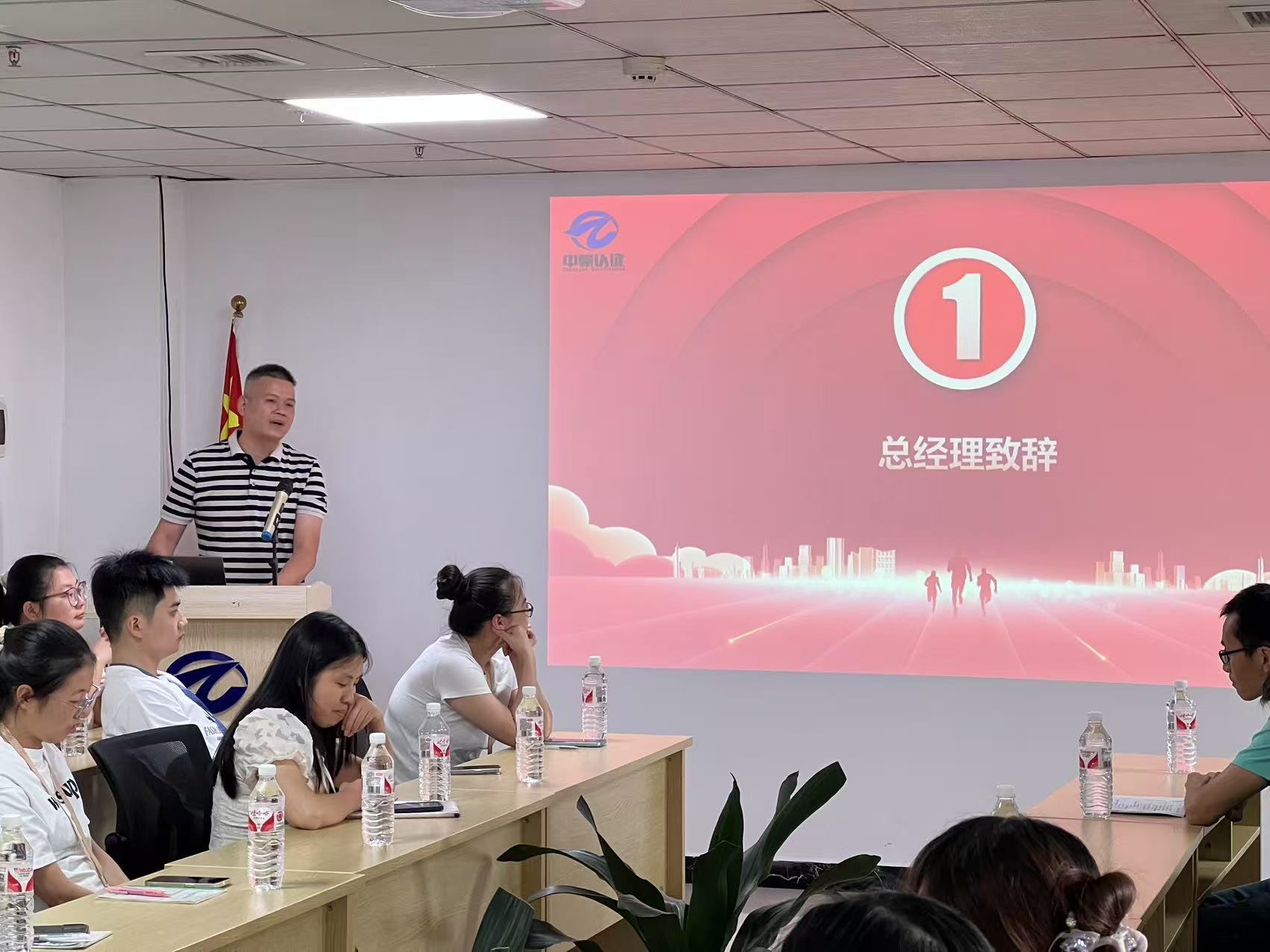 ce9032d40c67f4d44bf1f2a5d81cc18b.jpg ce9032d40c67f4d44bf1f2a5d81cc18b.jpg