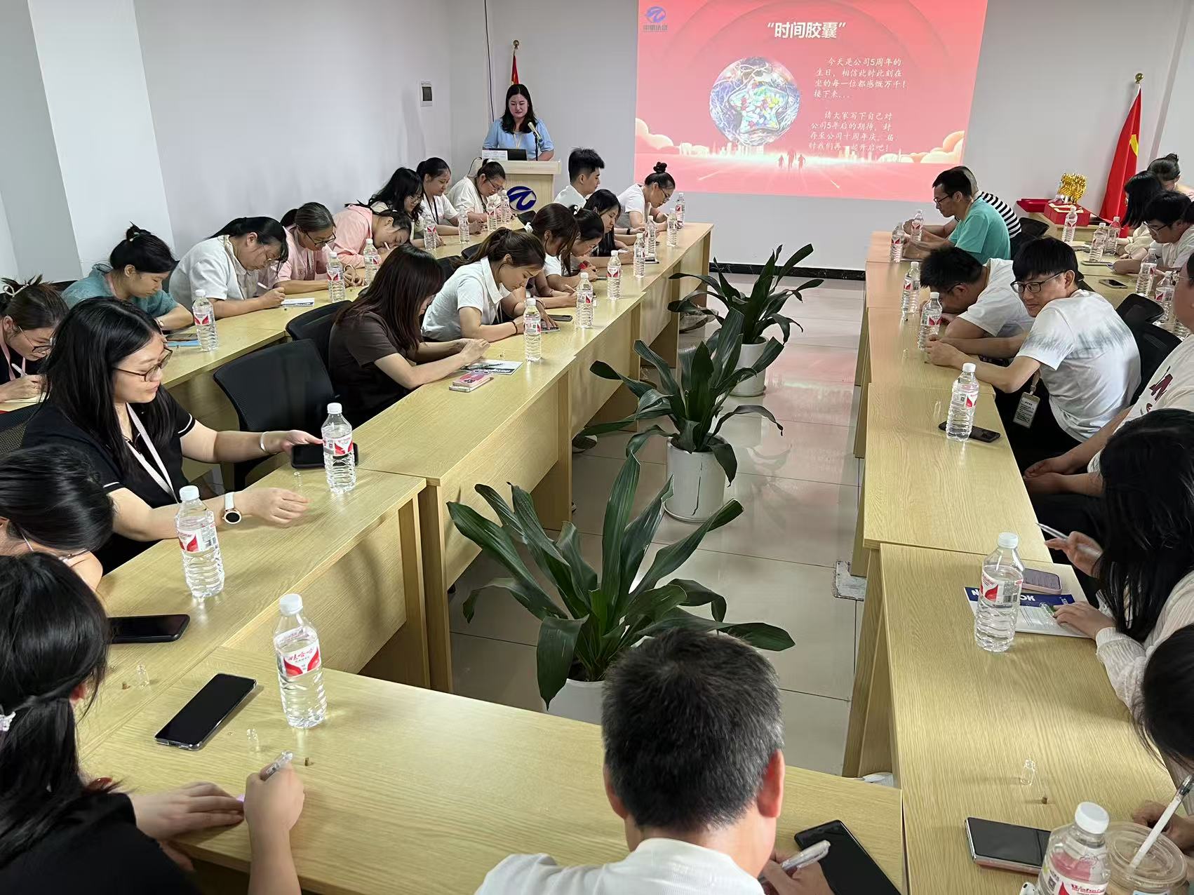 a82e1f7445f19af2975b6736be9a7743.jpg a82e1f7445f19af2975b6736be9a7743.jpg