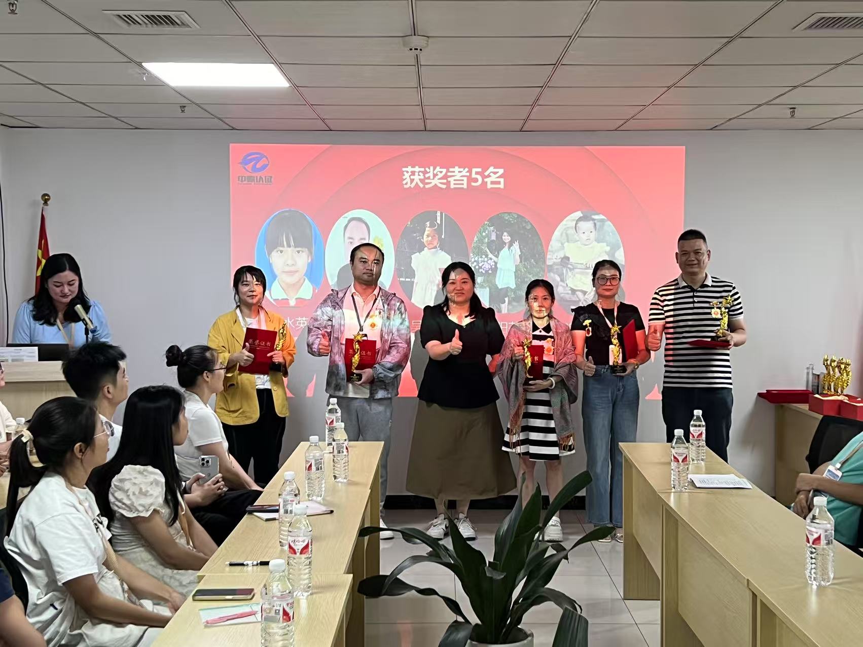 86f0c5325e23374e523cc9a677fba8be.jpg 86f0c5325e23374e523cc9a677fba8be.jpg